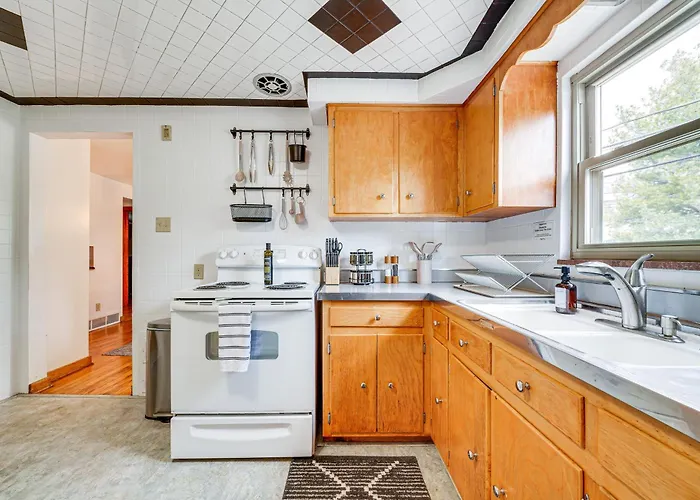 Spacious Getaway ~ 2 Mi To Downtown! * Pittsburgh